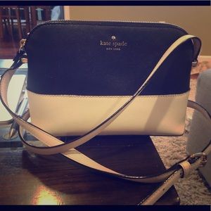 Kate Spade two-toned shoulder purse, adjustable.